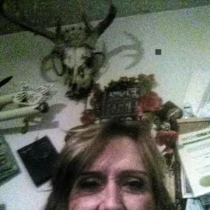 Meet your Posher, Holly